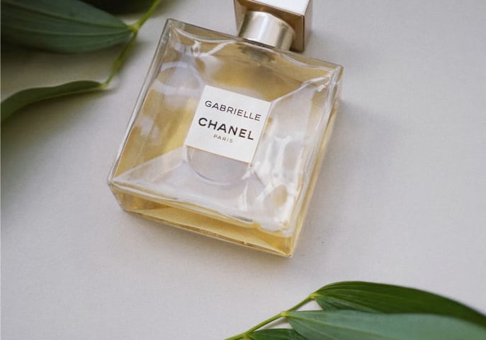 CHANEL Perfume Product Image (Mobile)